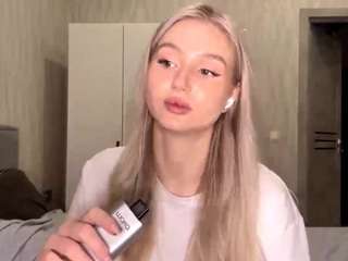 renatamercier Live Webcam on CamSoda