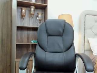 alana-johnson0's live room