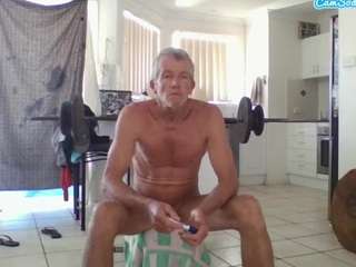 exhibitionistchannel's CamSoda show and profile