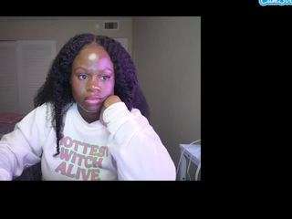 ladiosaselene Live Webcam on CamSoda