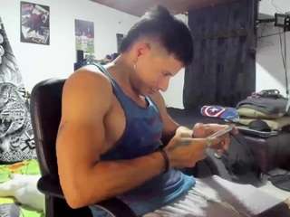 malek-ivonny live cam profile