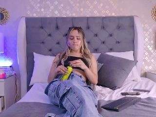 zoewillis live webcam show