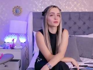 ZoeWillis live webcam show