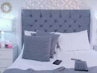 ZoeWillis live cam preview