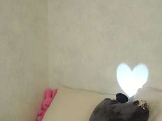 charisseruuska Smal live webcam