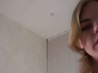 charisseruuska live cam profile