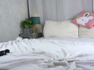 charisseruuska Live Webcam on CamSoda