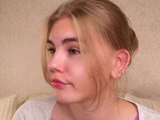 charisseruuska Sex Cam Show