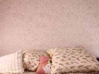 charisseruuska live webcam show