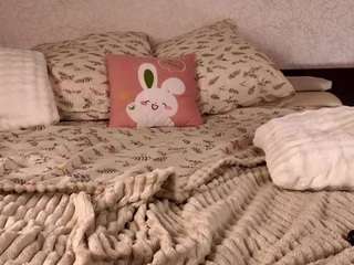 Melody live webcam show