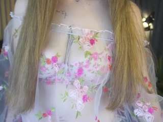 danielareign Brown live webcam