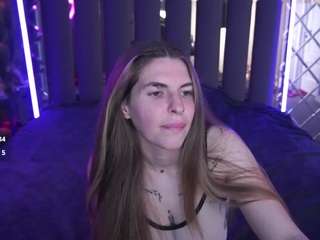 danielareign's CamSoda show and profile