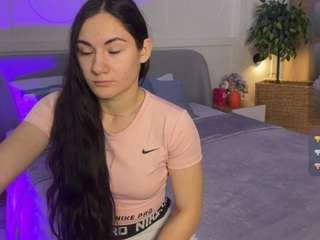 adeleshy Live Webcam on CamSoda