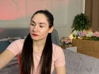 adeleshy Live Webcam on CamSoda