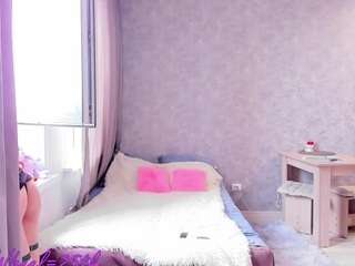 adeleshy Live Webcam on CamSoda