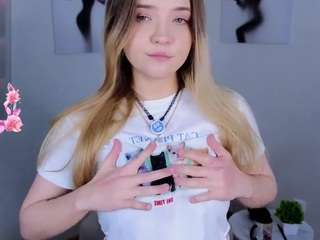 alyshahermenau Live Webcam on CamSoda