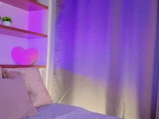 AlyshaHermenau live webcam show
