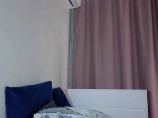 AlyshaHermenau live cam preview