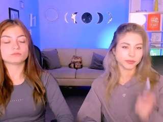 baby-hotte Live Webcam on CamSoda