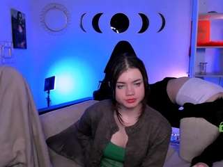 baby-hotte's CamSoda show and profile