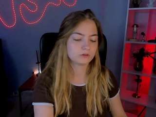 baby-hotte Live Webcam on CamSoda