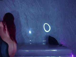 dravianaa-a Live Webcam on CamSoda