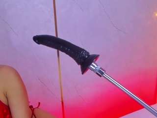 kiaraapolo's CamSoda show and profile