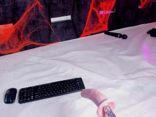 kiaraapolo's live room