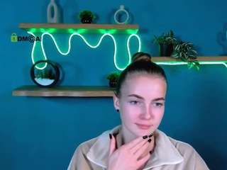  lana-shine1 chat room