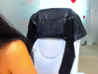 queenrafaelle's CamSoda show and profile