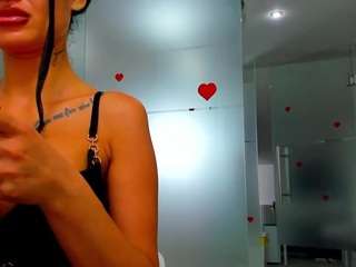 Live cam show with Rafaelle