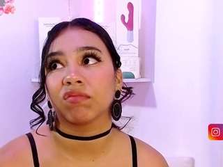 sofiabooty Live Webcam on CamSoda
