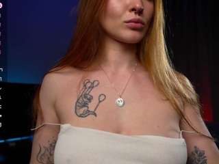 sonicporn, female webcam model,  years old, on live webcam