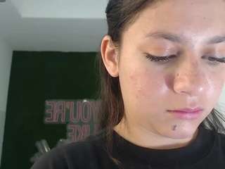 velvetvixen-t from CamSoda is Freechat