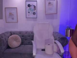 emma-connor Brown live webcam