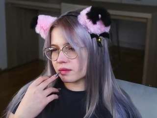 evelynnbartin Live Webcam on {site_name}