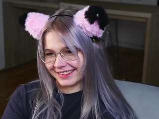 evelynnbartin Live Webcam on {site_name}