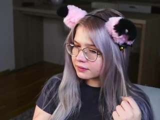 evelynnbartin Live Webcam on {site_name}