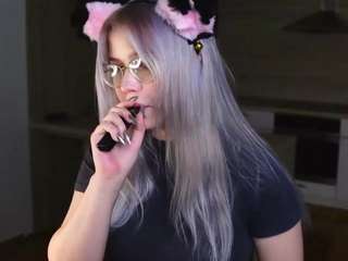 evelynnbartin webcam model