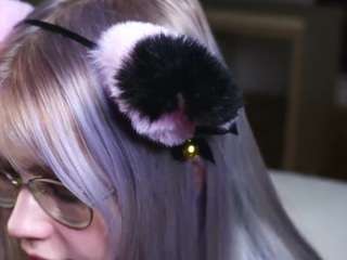 evelynnbartin Live Webcam on {site_name}