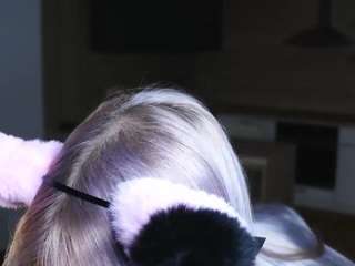 evelynnbartin Live Webcam on {site_name}