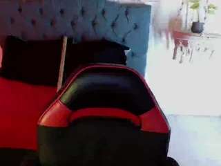 ise-lunny Live Webcam on CamSoda