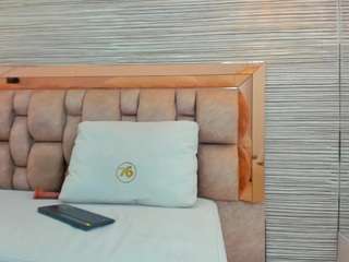 kathia-dumons webcam model