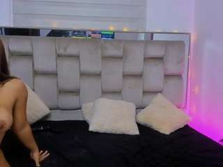 kimandnate Live Webcam on CamSoda