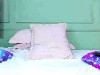 nahomyskym Live Webcam on {site_name}