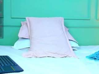 nahomyskym Live Webcam on CamSoda