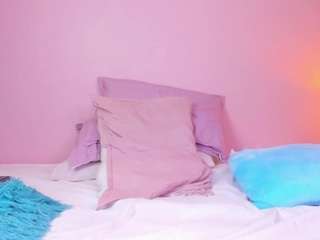 nahomyskym live cam profile