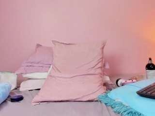 nahomyskym live cam profile