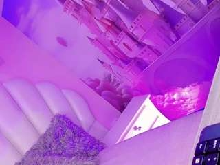 veroniica-mist webcam model