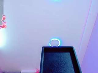 veroniica-mist webcam model